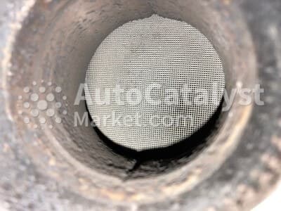 Катализатор от Mazda F8F1