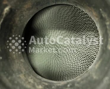 Катализатор от Porsche 7L5254450J