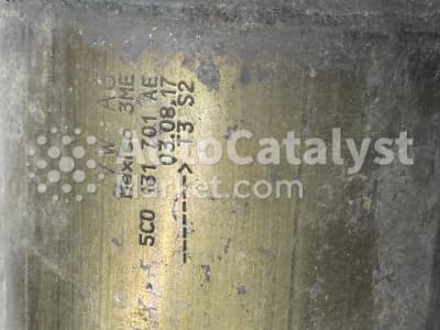 Катализатор от Volkswagen 5C0131701AE