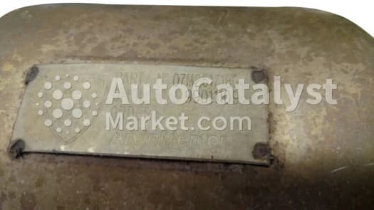Катализатор от Lamborghini 07M251718G