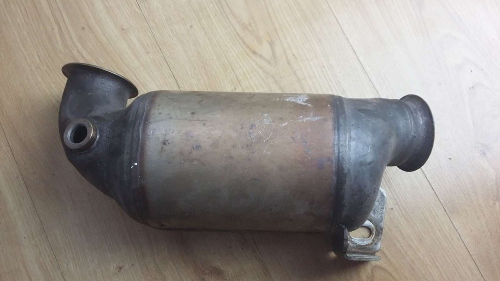 Катализатор от VOLKSWAGEN/AUDI/SKODA 7E0131690G/7E178BA/7E0254200E