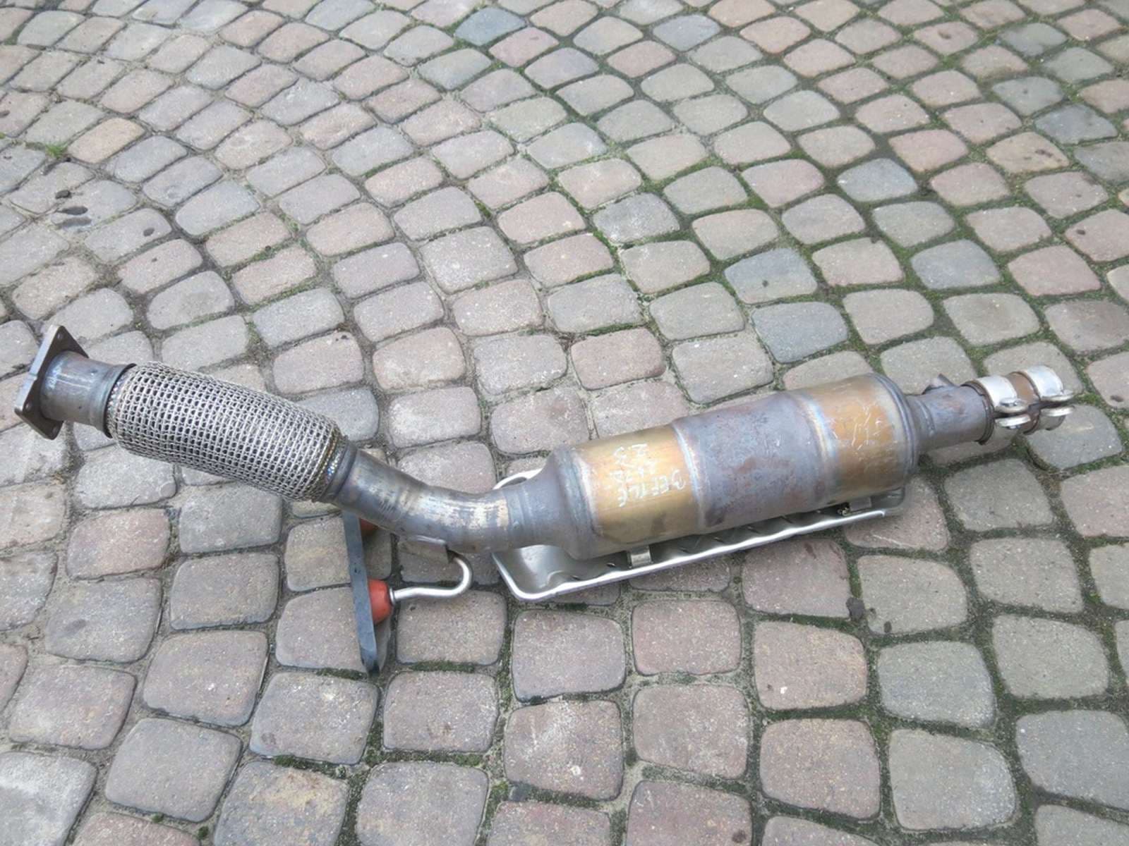 Катализатор от VOLKSWAGEN/AUDI/SKODA/SEAT 5C0131701M/UNITED STATES/CERAMIKA/XRF