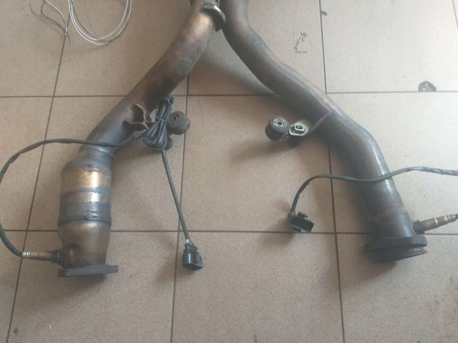 Катализатор от VOLKSWAGEN/AUDI/SKODA 7L6131690Q/7L6166DA