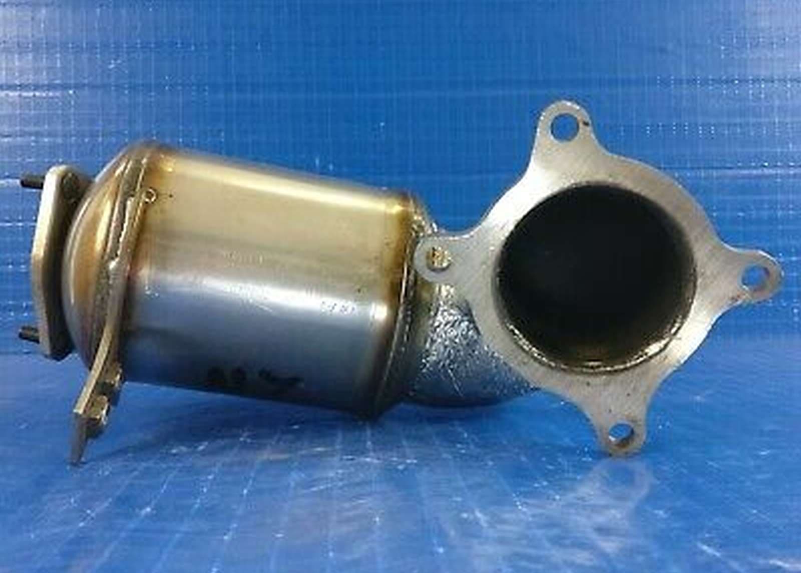 Катализатор от VOLKSWAGEN/AUDI/SKODA/SEAT 7E0166AA/7E0131690K/82118985