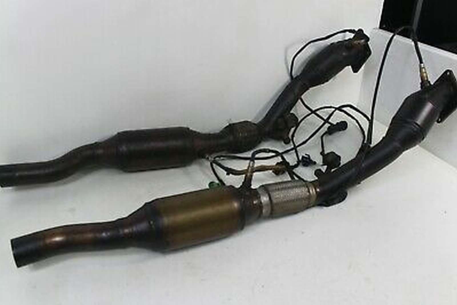 Катализатор от VOLKSWAGEN/AUDI/SKODA/SEAT 8D0131701DG/8D0178BH/METAL/SZTUKA