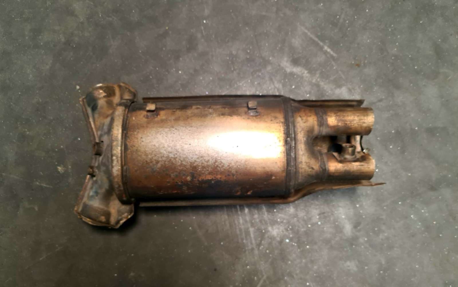 Катализатор от JAGUAR 327486-DFP