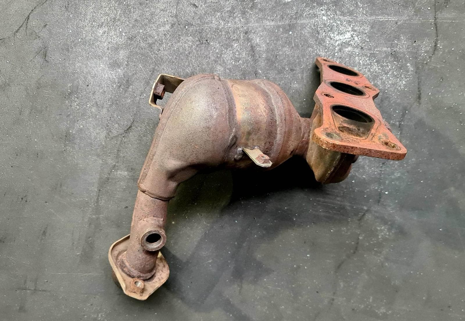 Катализатор от MITSUBISHI AGA/CERAMIKA/XRF