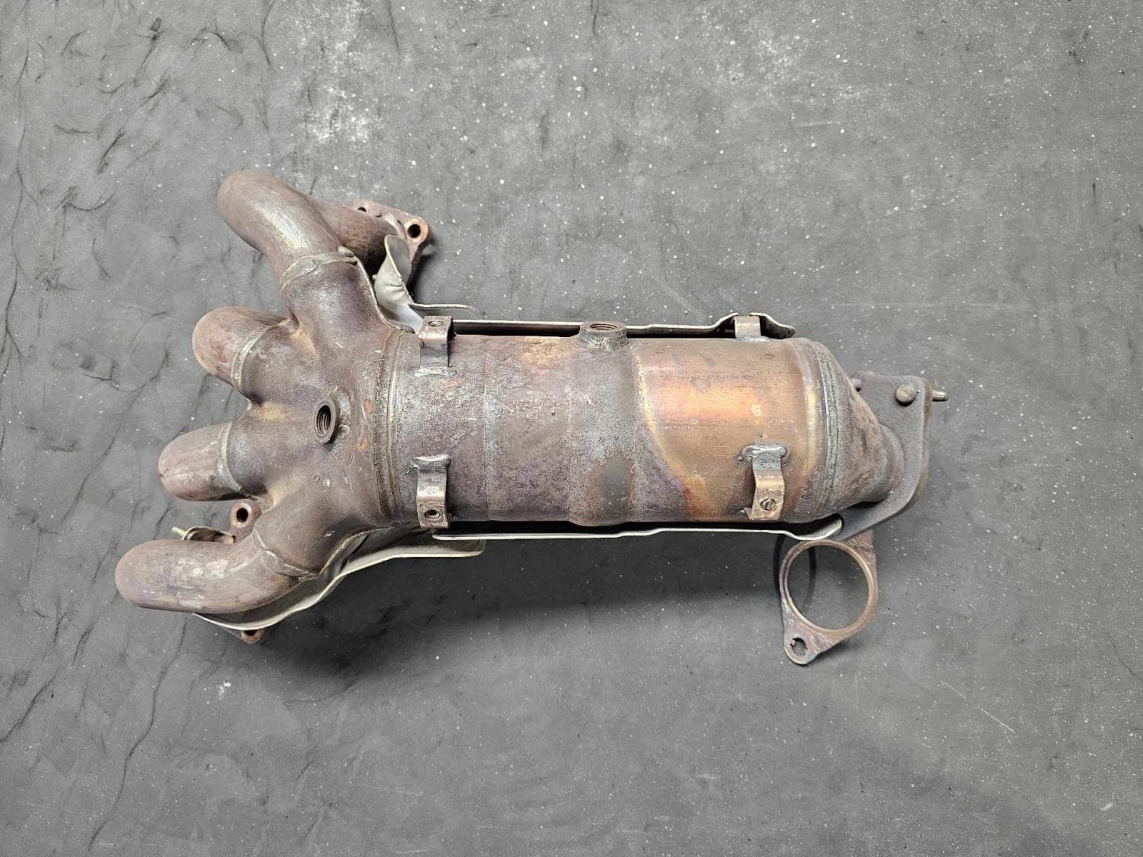 Катализатор от CHRYSLER 818AC47514E/CERAMIKA/XRF