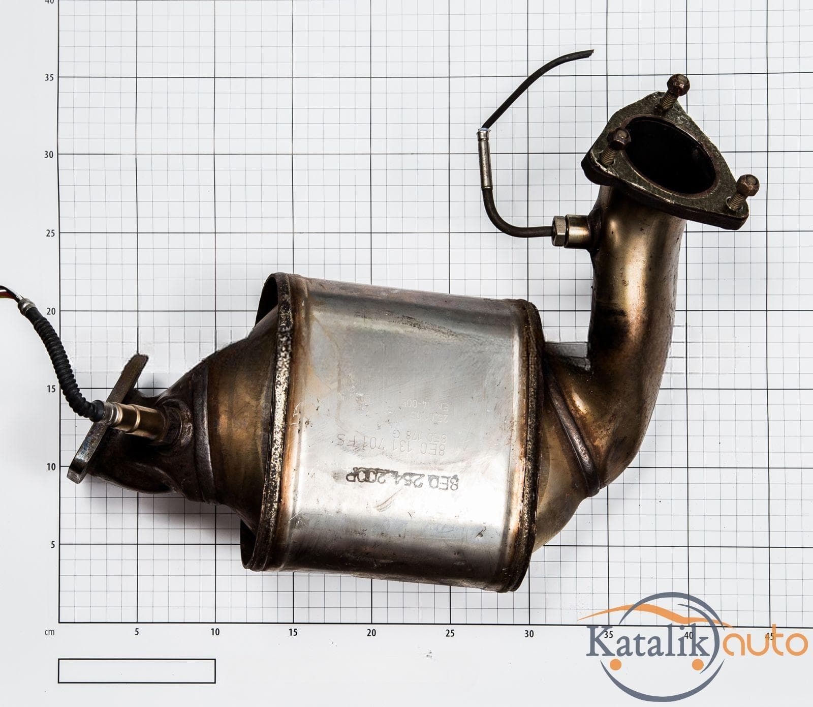 Катализатор от VOLKSWAGEN/AUDI/SKODA/SEAT 8E0131701FS/8E0178G/CERAMIKA/XRF