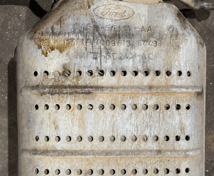 Катализатор от Ford 94FB-5E211-AA 92FB-5E242-AC №2