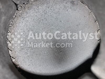 Катализатор от Mazda F8F1