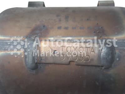 Катализатор от Toyota 0V030