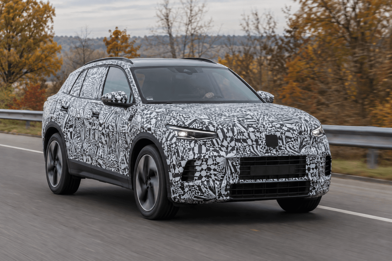 Фото статьи о Volkswagen меняет ID.4 на имя Tiguan: 574 км пока не обещают, зато премьера — в октябре 2026 года, рассказываю