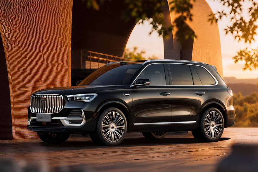 Фото статьи о Geely Monjaro Plus получил 23 динамика и вырос до 4955 мм: каким стал флагманский кроссовер, рассказываю