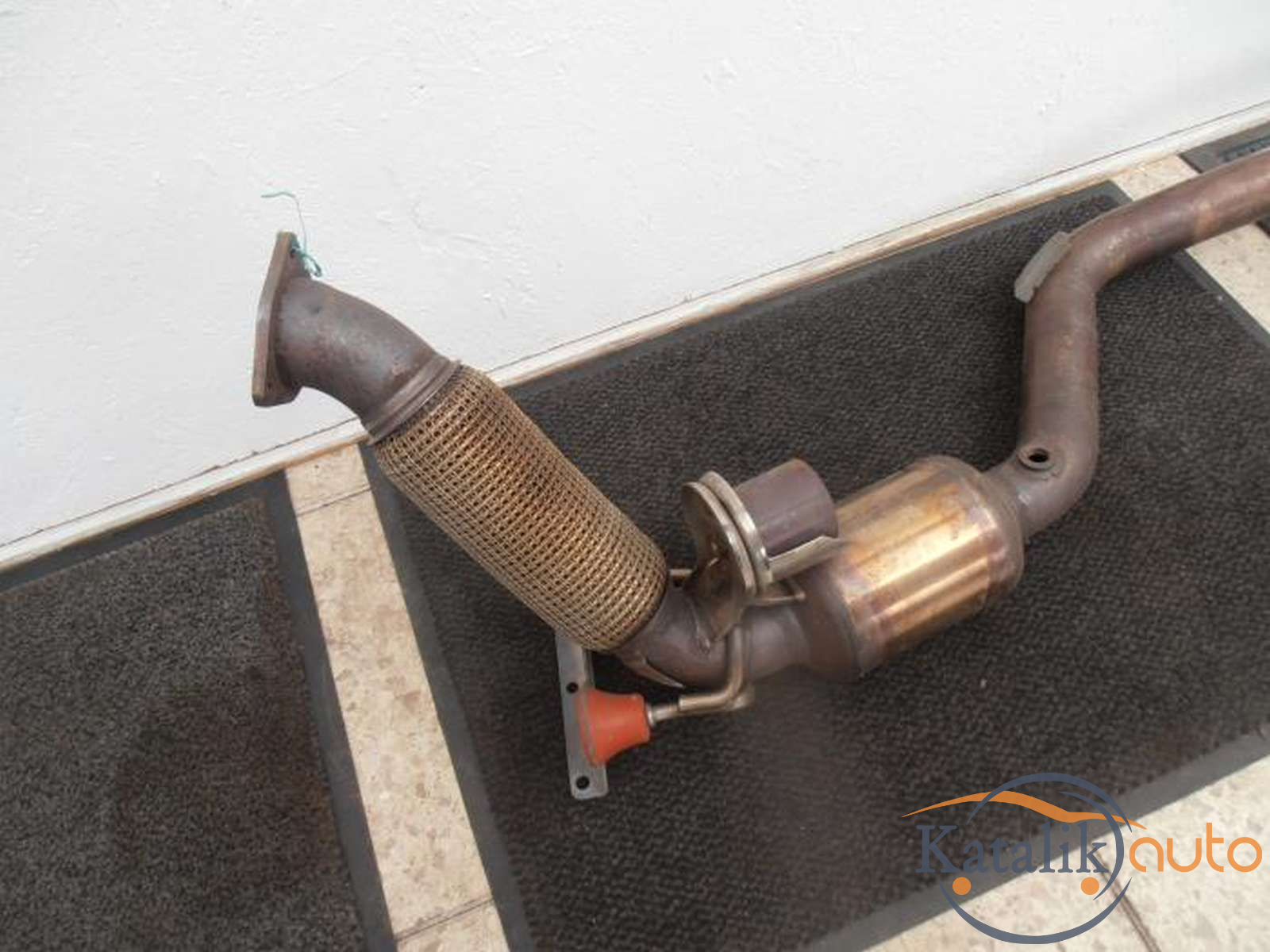 Катализатор от VOLKSWAGEN/AUDI/SKODA/SEAT 7E0178CA/7E0131701G/82119284