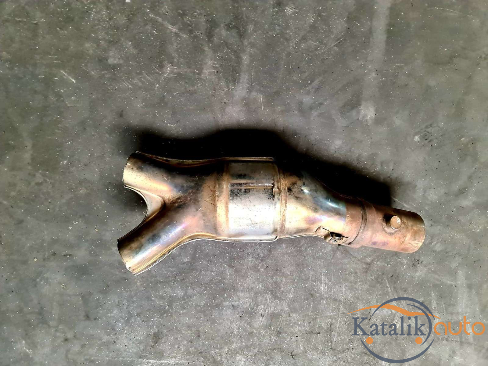 Катализатор от BMW 1811-7679347/BMW-K72/0798/1811-7679347/METAL/XRF